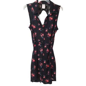 Women's Black an FLoral Dress with Lace accent Size L